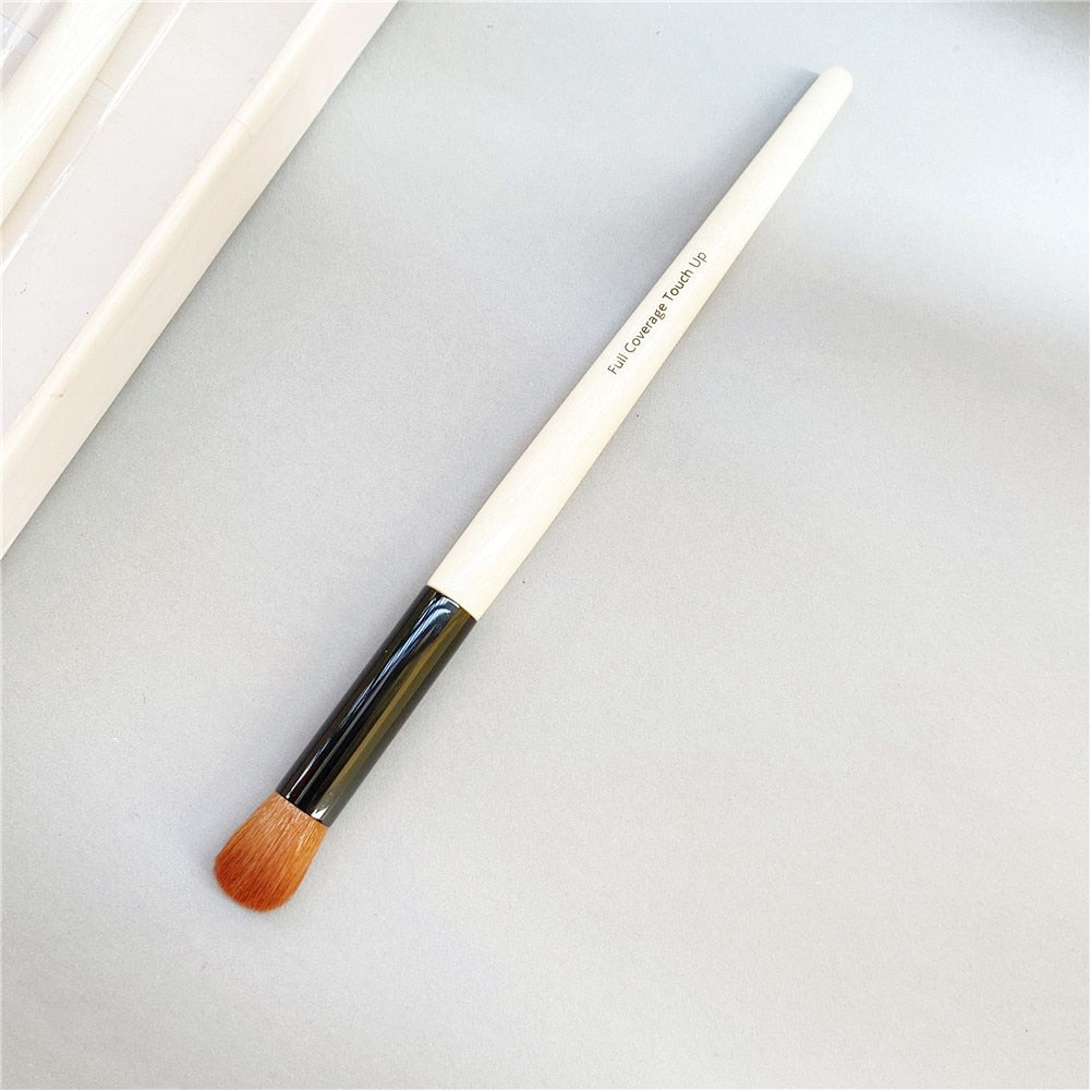 Full Coverage Touch Up Brush