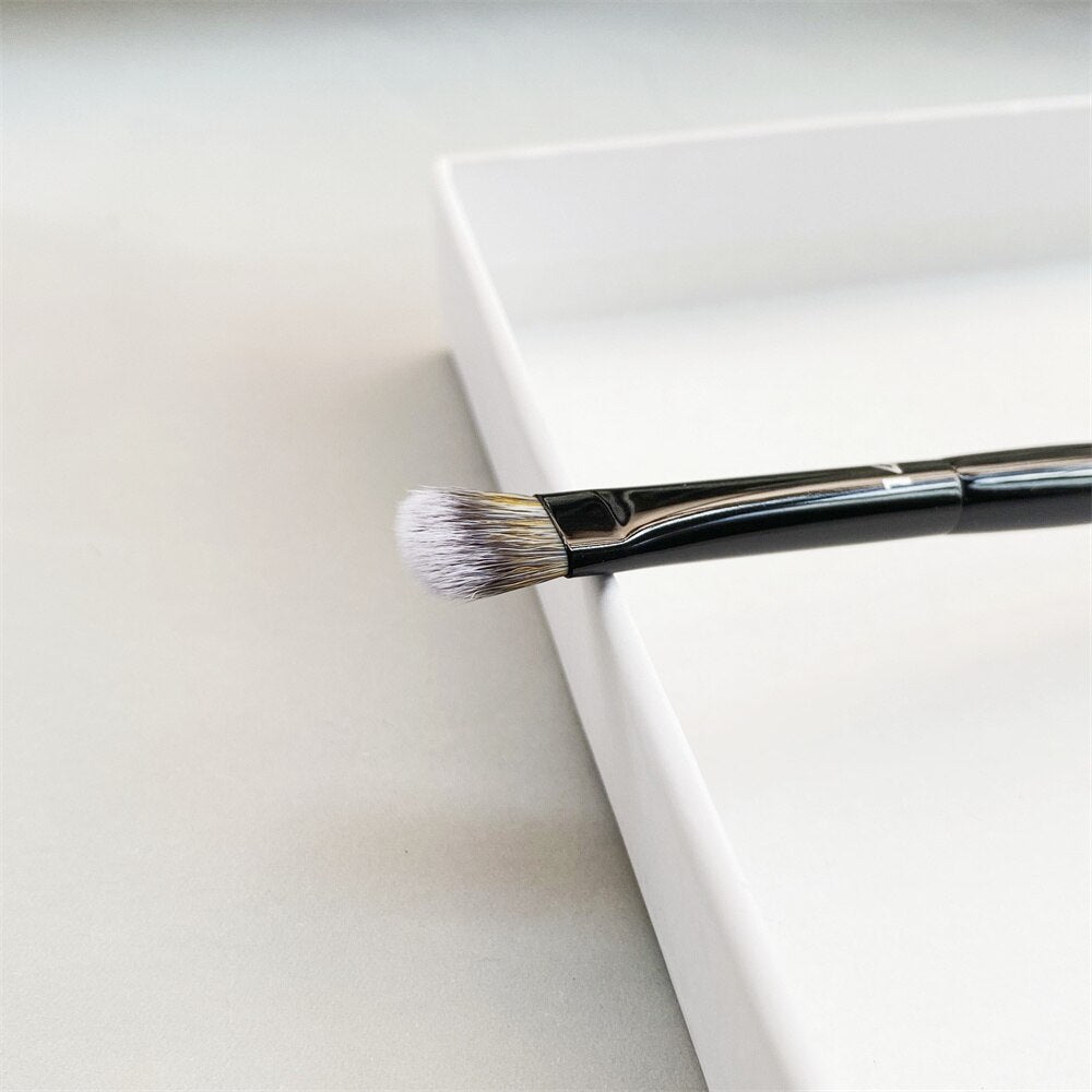 Professional Shadow Brush #14