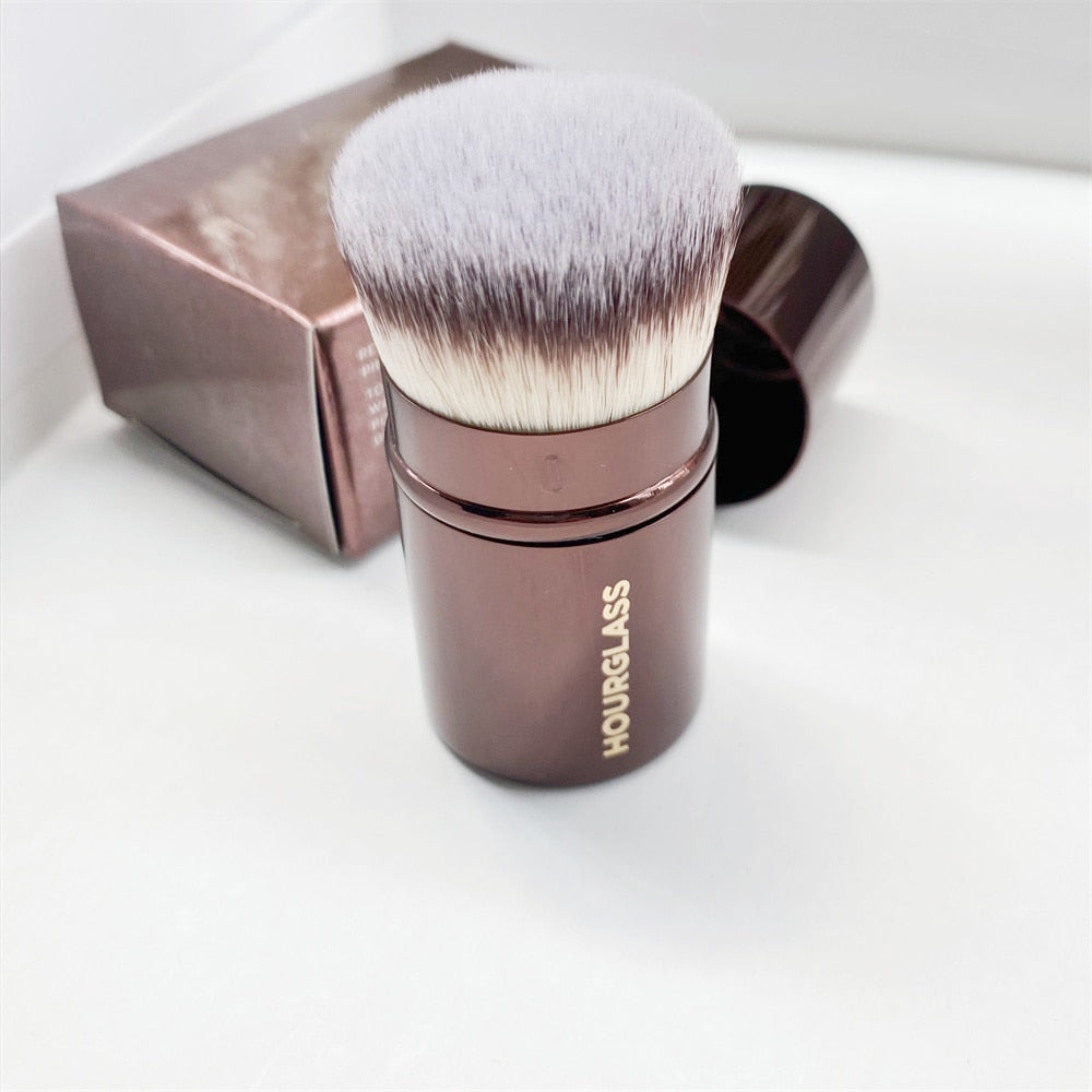 Retractable Kabuki Brush