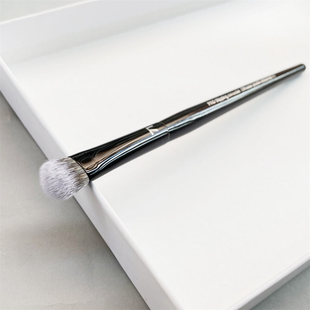 PRO Concealer Brush #71