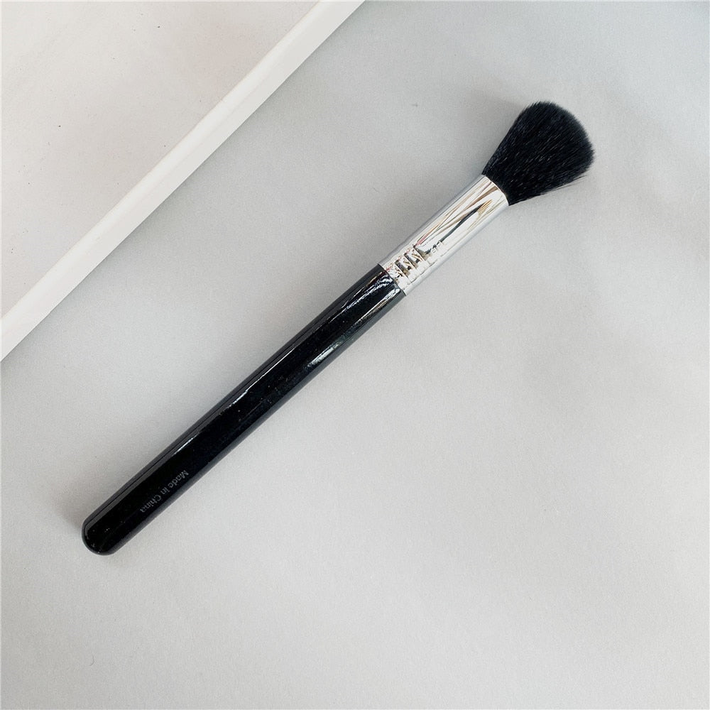 Small Contour Brush F05