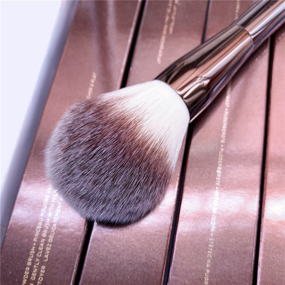 Veil Powder Double-Ended Brush