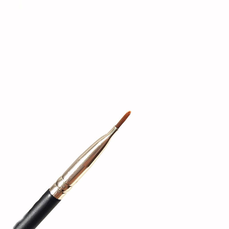 #209 Eyeliner Brush / #311 lip liner brush