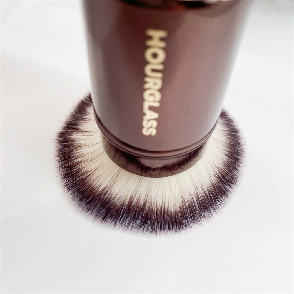 Retractable Kabuki Brush