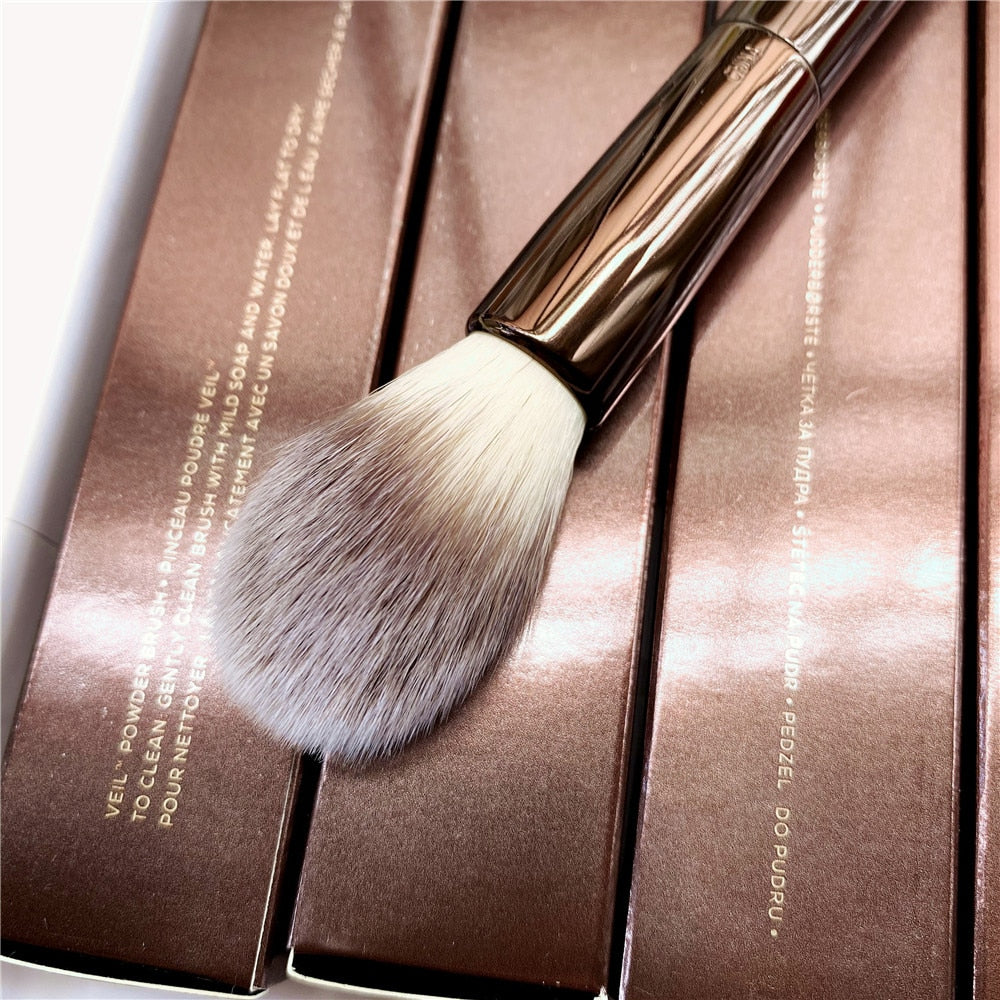 Veil Powder Double-Ended Brush