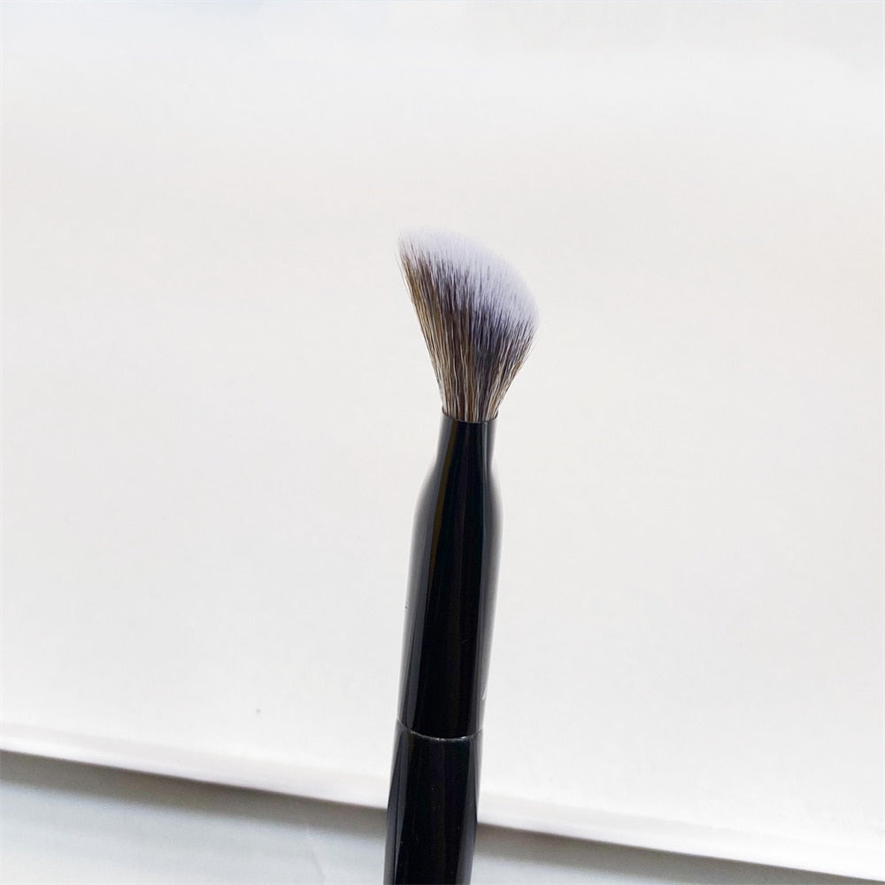 Pro Foundation Brush #47