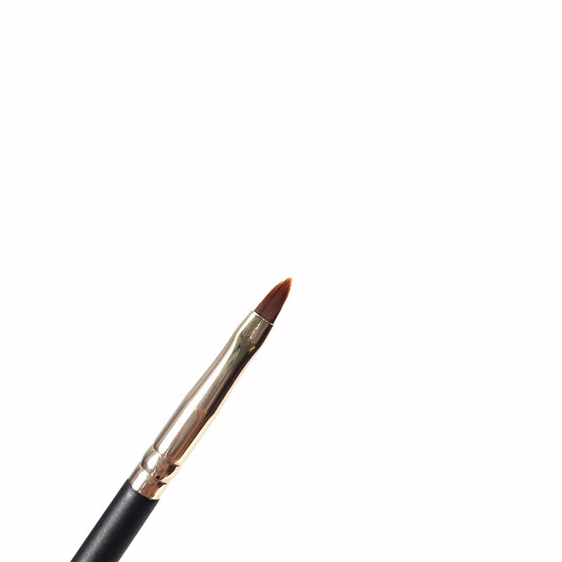 #209 Eyeliner Brush / #311 lip liner brush