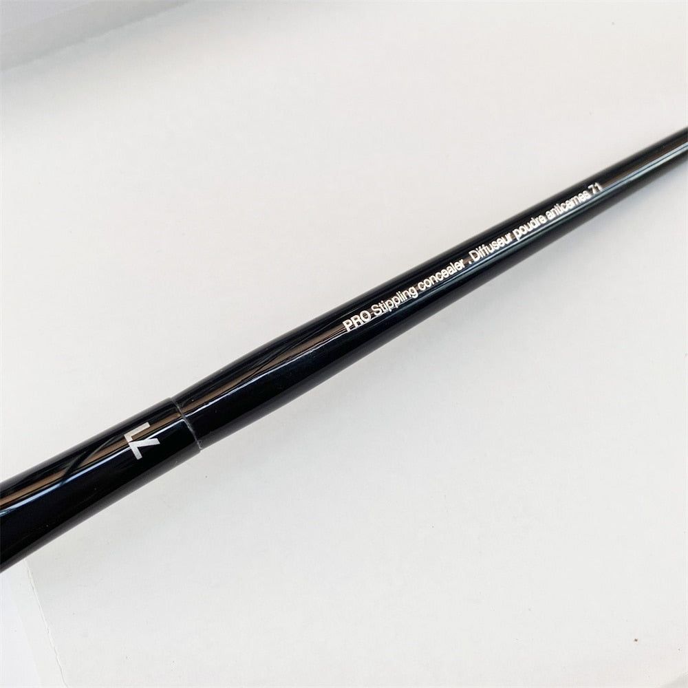 PRO Concealer Brush #71