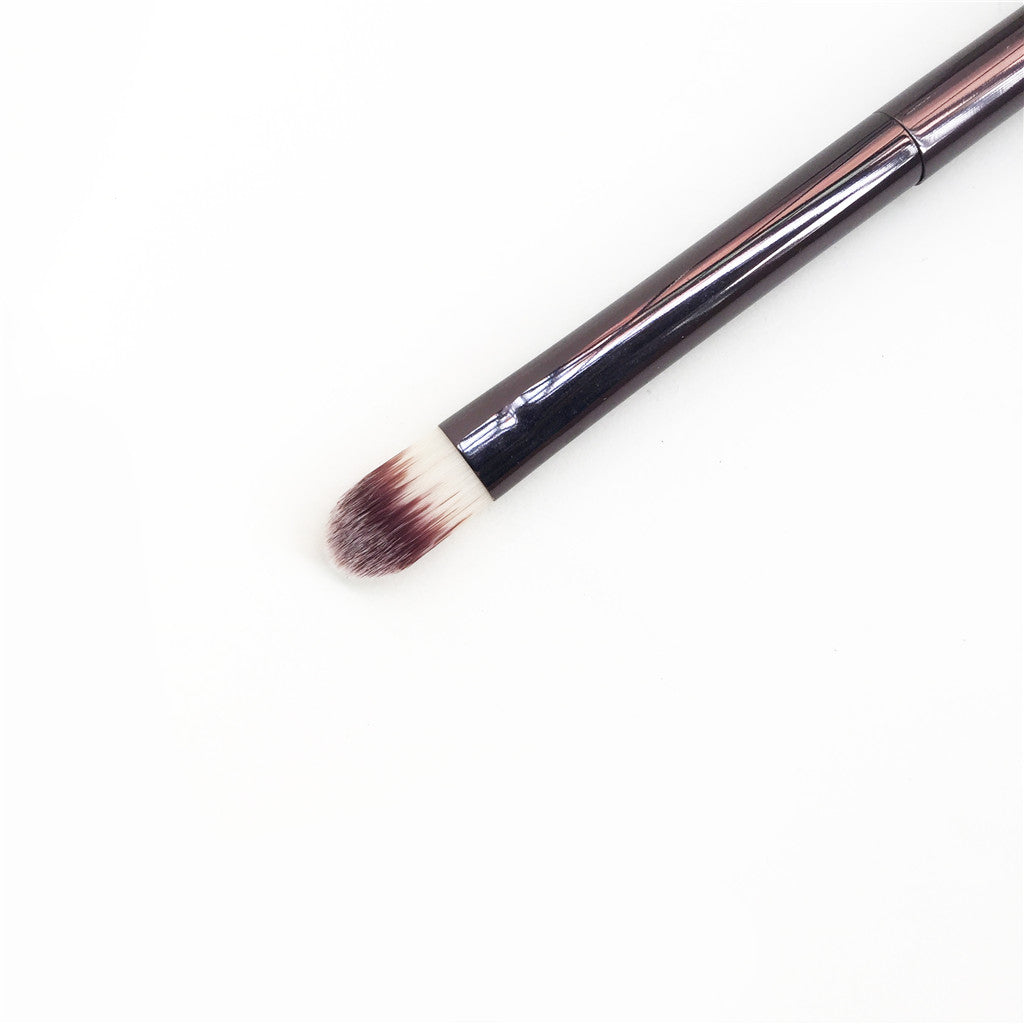 The Concealer Brush No.5