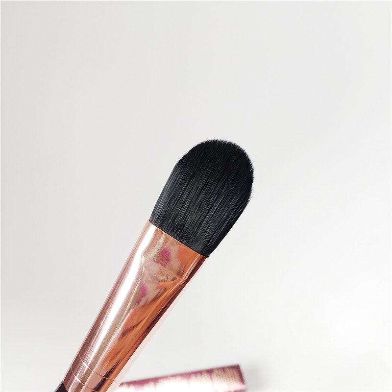 The Foundation Makeup Brush