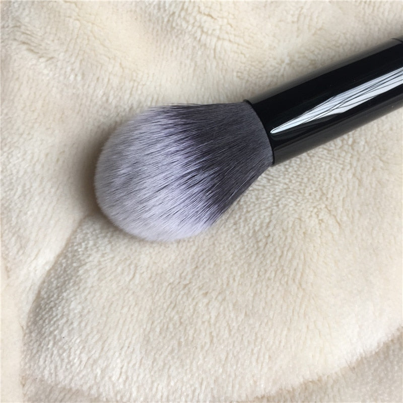 Shade Light Face Contour Dual Ended Brush