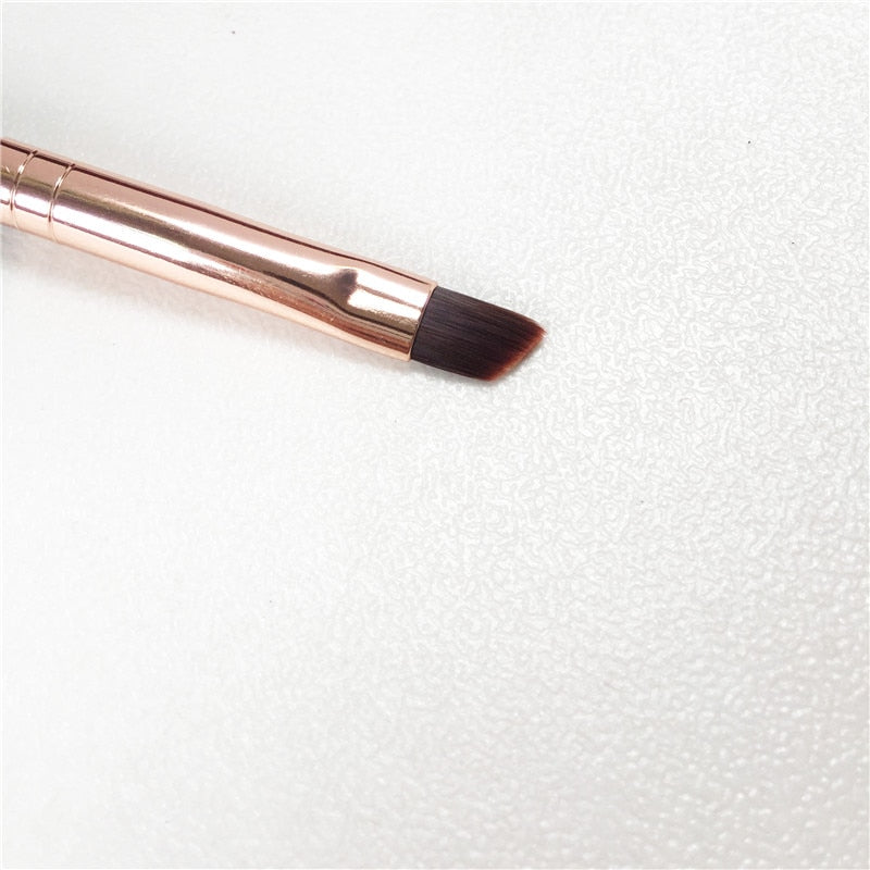 The Angled Eye Liner Makeup Brush