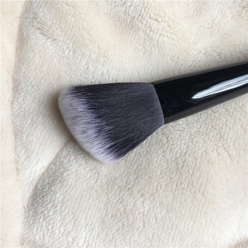 Shade Light Face Contour Dual Ended Brush