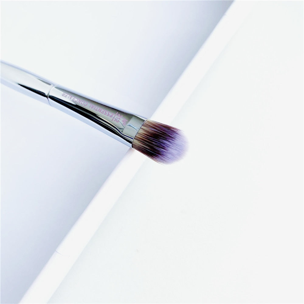 Essential Concealer Brush No.212