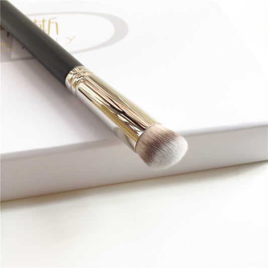 270S MINI Rounded Slant Concealer Brush