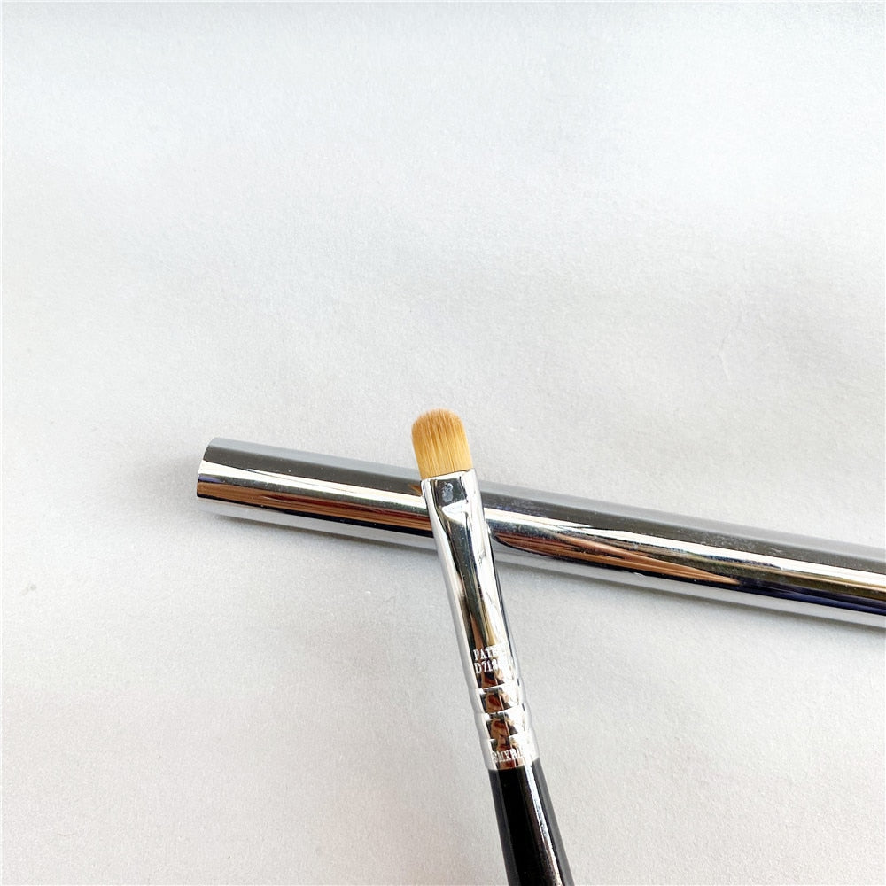 Lip Makeup Brush L05