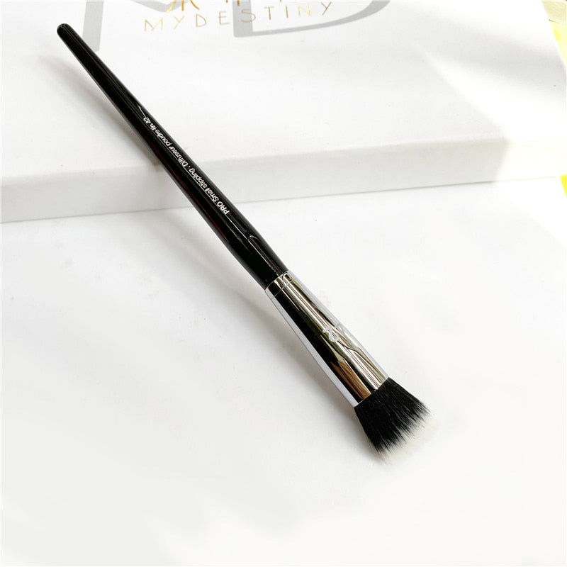 Pro Small Stippling Brush Nº42