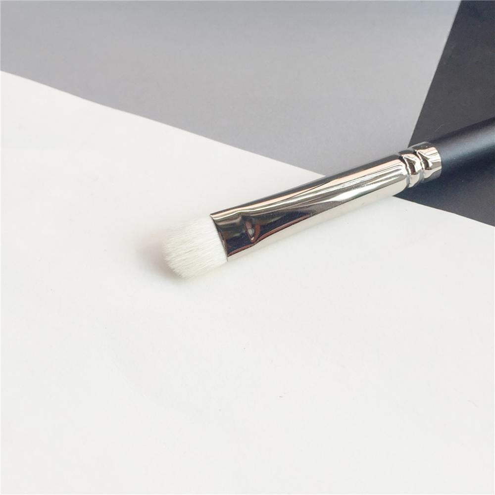 Makeup Brush Eye shadow Blending / Eye Shader / Pencil /  mini Blending / Angled Contour