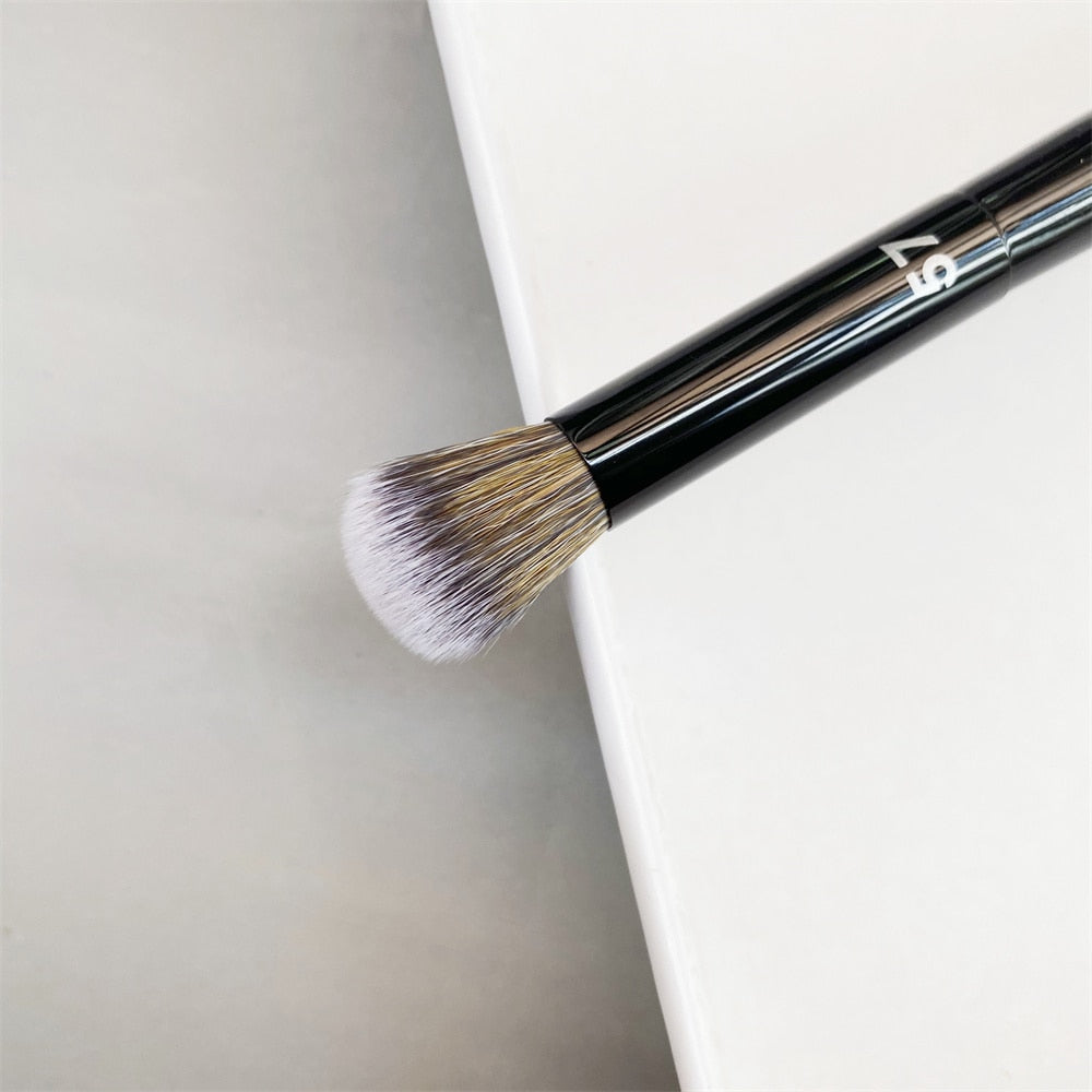 PRO Concealer Brush #57