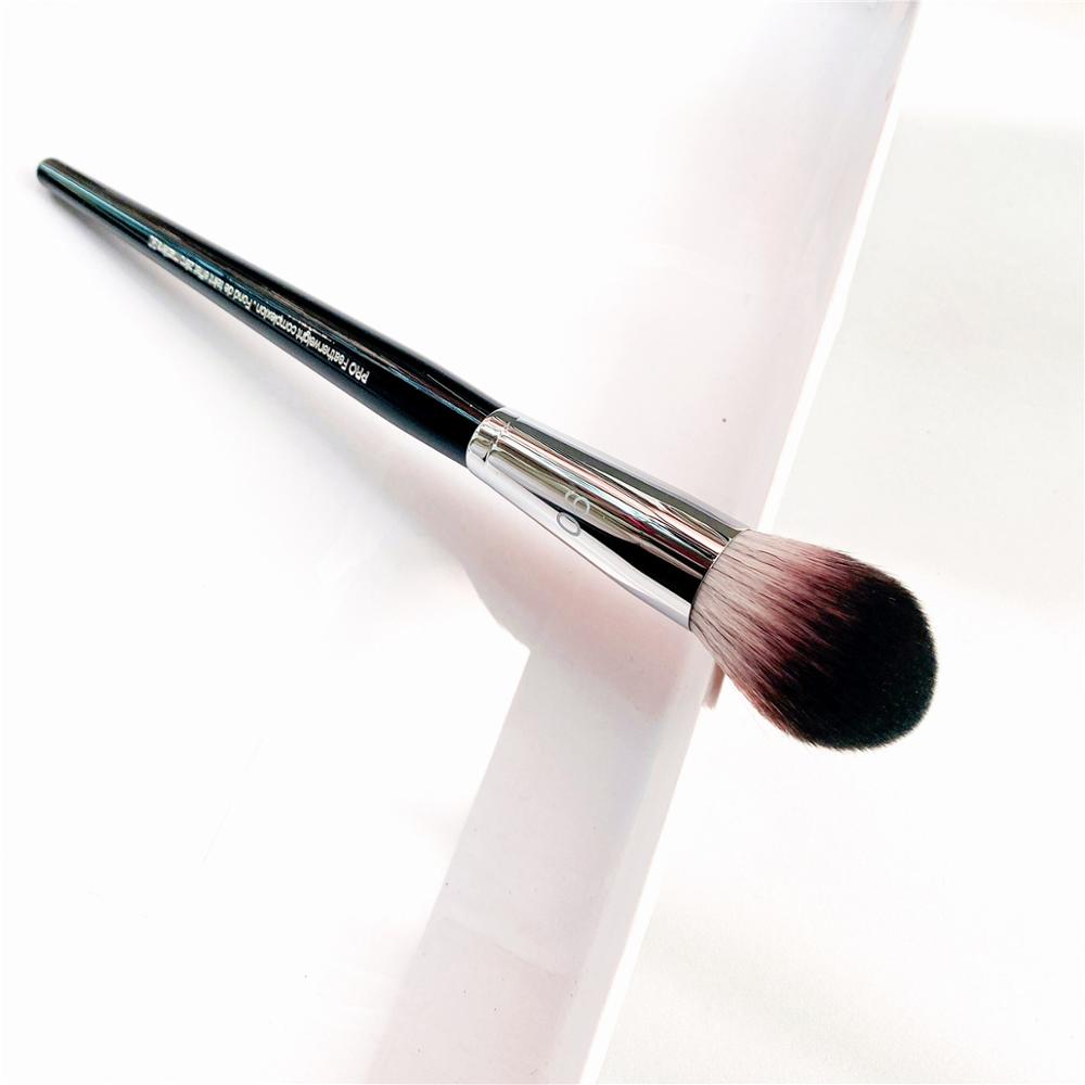 Pro Featherweight Skin Brush #90