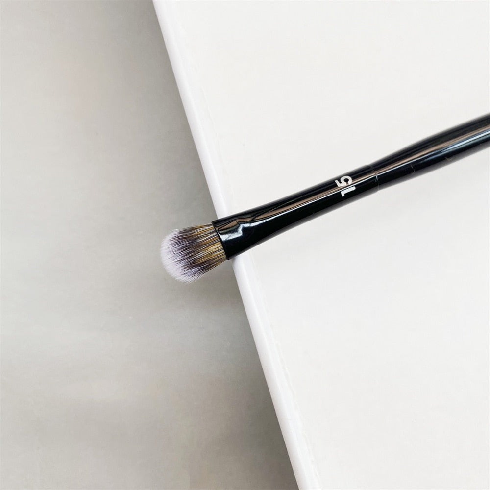 PRO Shadow Brush #15