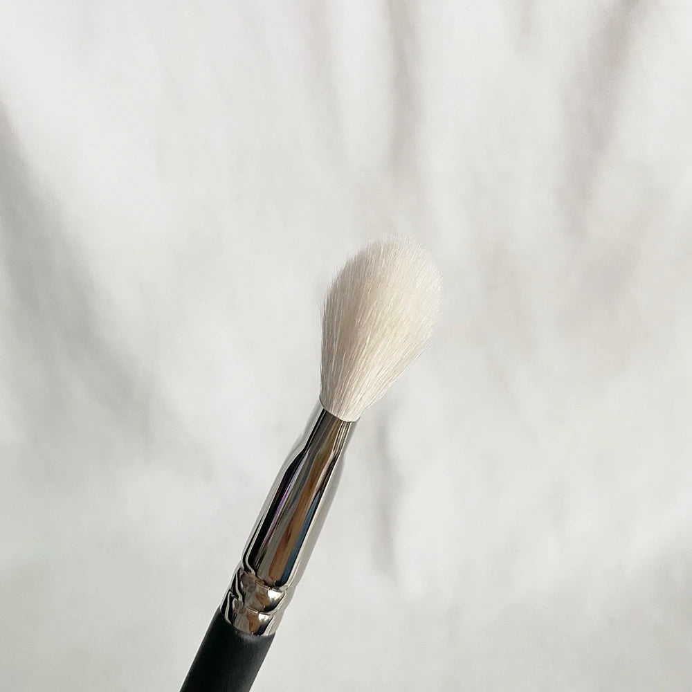 Faerie Whispers 133 Small Cheek Brush