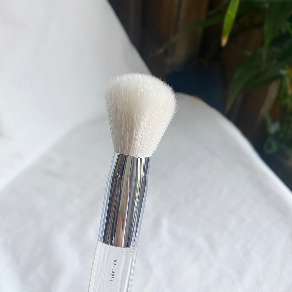 70 BRONZER/BLUSH BRUSH