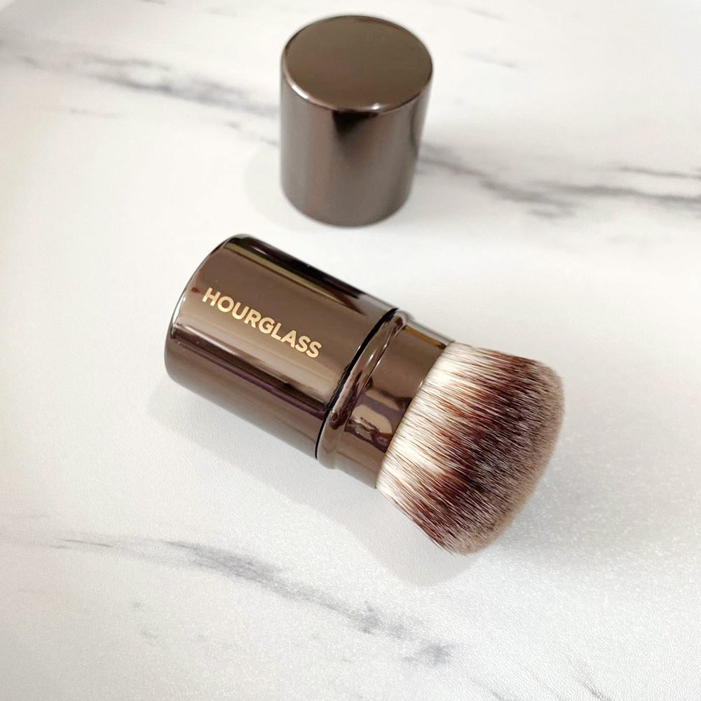 Retractable Kabuki Brush