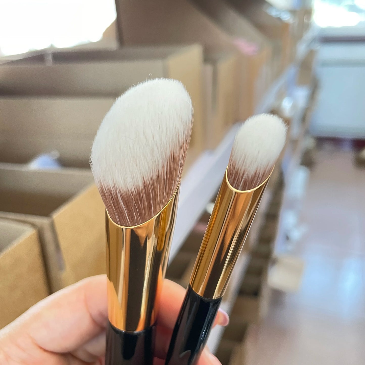 Concelaer Brush & Sublime Perfection Highlighting Makeup Brush