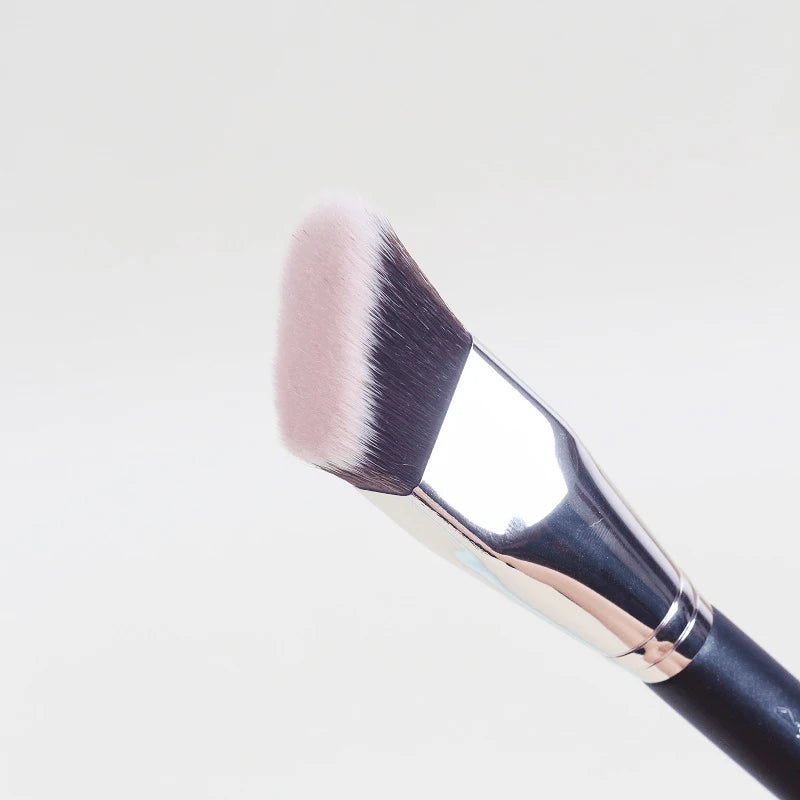 M171s Smooth-Edge All Over Face Brush