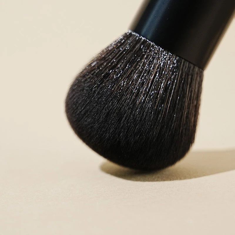 M182S Kabuki Buffer Brush