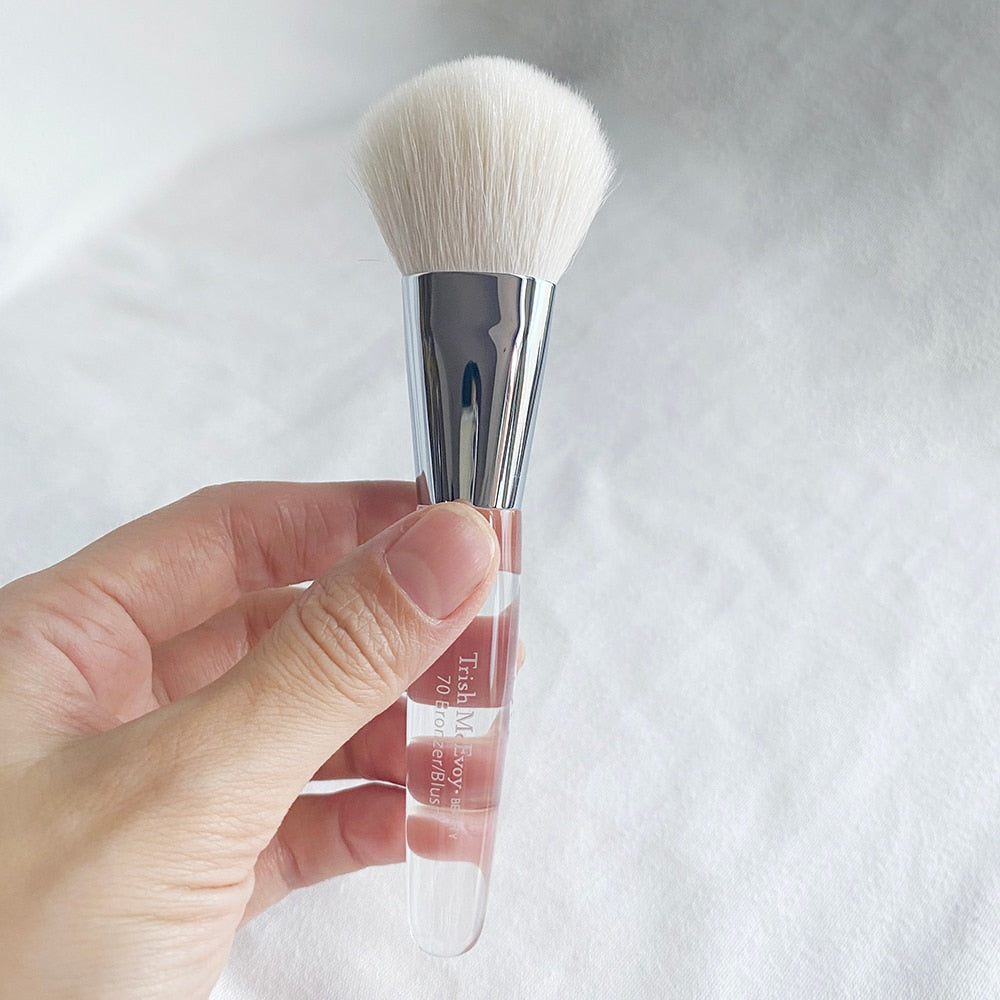 70 BRONZER/BLUSH BRUSH