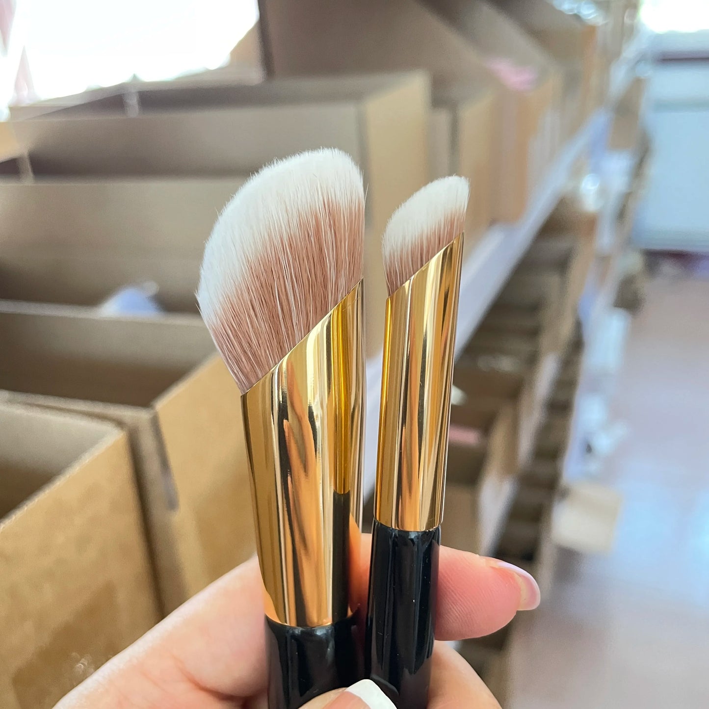 Concelaer Brush & Sublime Perfection Highlighting Makeup Brush