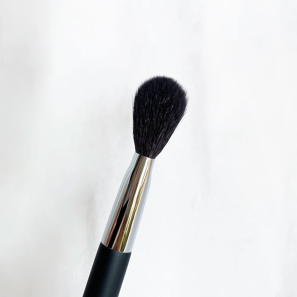 Pinceau Blush Brush No.4