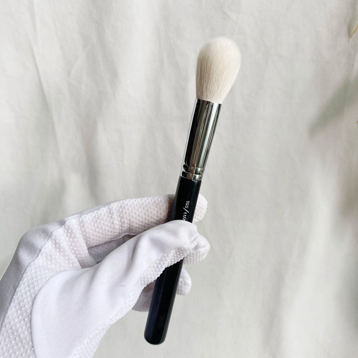 105 Highlight Brush