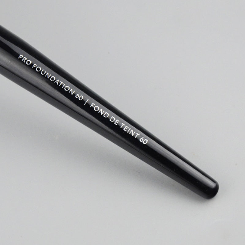 PRO FOUNDATION BRUSH N.60