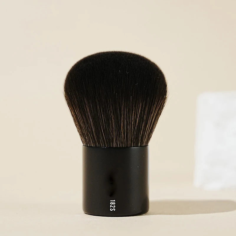 M182S Kabuki Buffer Brush