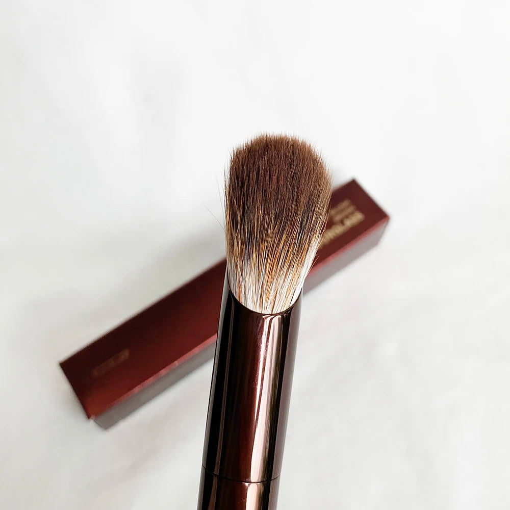 Diagonal Blush Brush