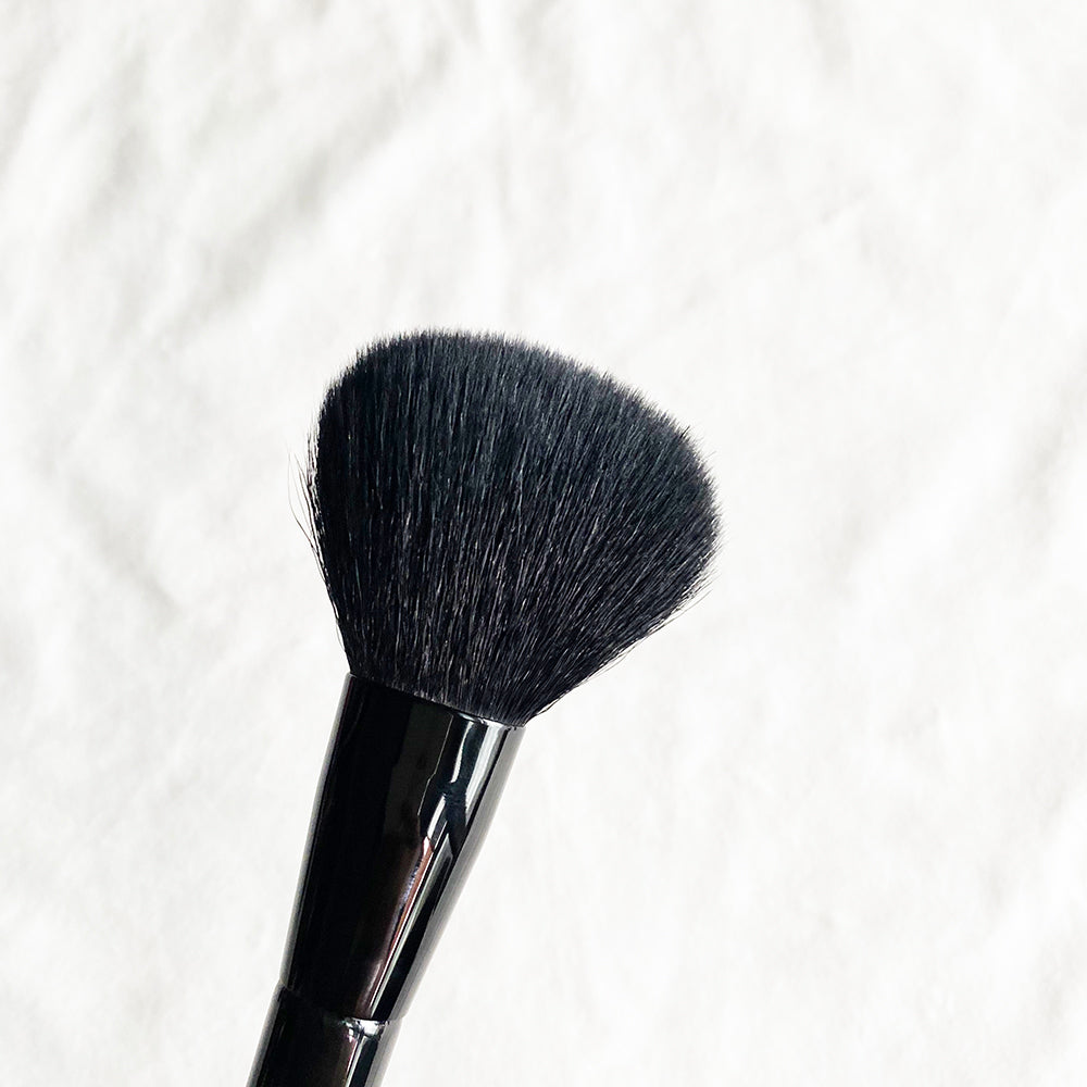 Angled Blush Bruh No.22, Round Flat Powder Brush No.24 & No.26 XL Round Powder Brush