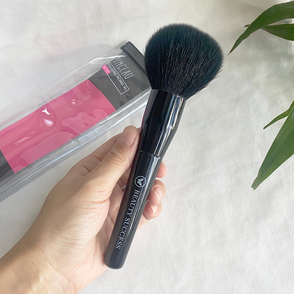 Angled Blush Bruh No.22, Round Flat Powder Brush No.24 & No.26 XL Round Powder Brush