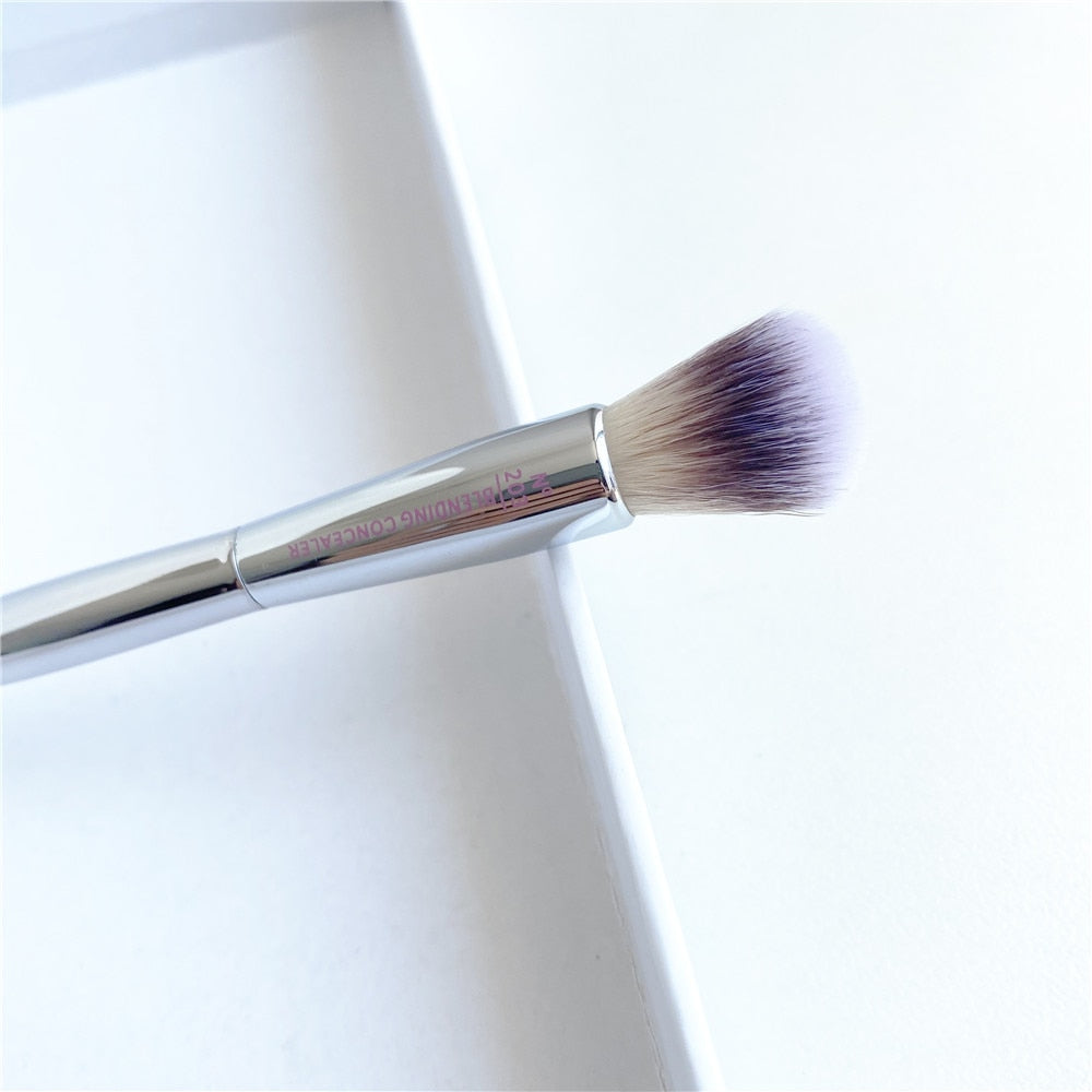 BLENDING CONCEALER BRUSH #203