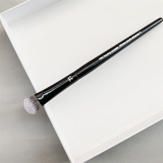 PRO Concealer Brush #71