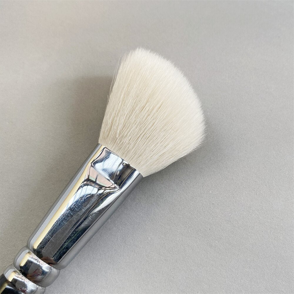 127 Luxe Sheer Cheek Makeup Brush