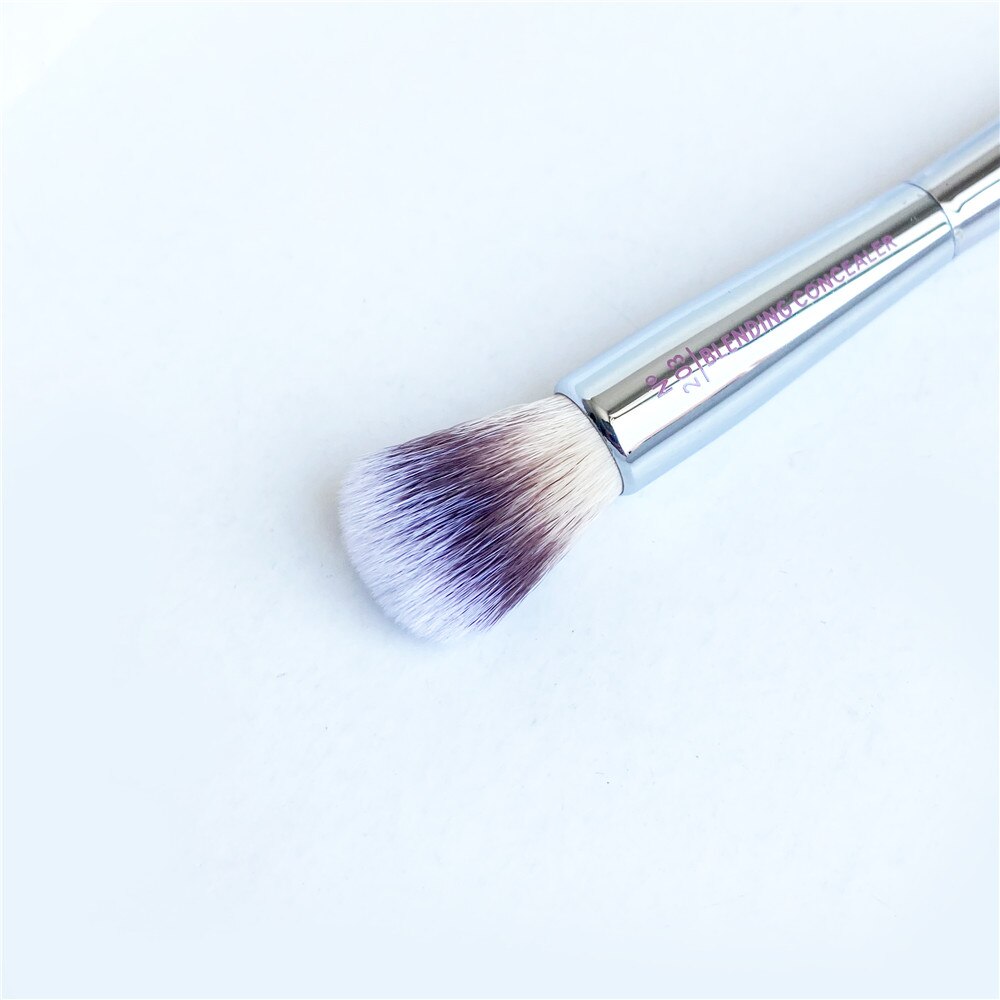 BLENDING CONCEALER BRUSH #203