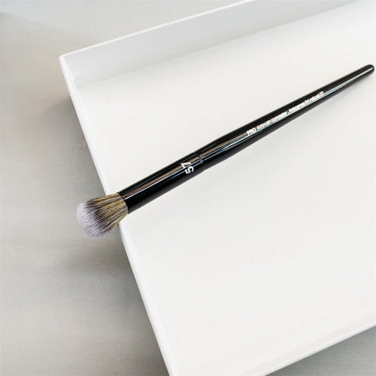 PRO Concealer Brush #57