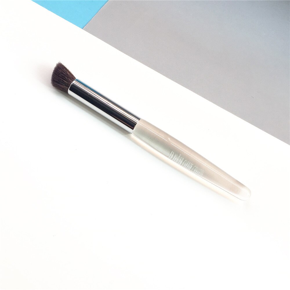 Angled Crease Contour Brush 23