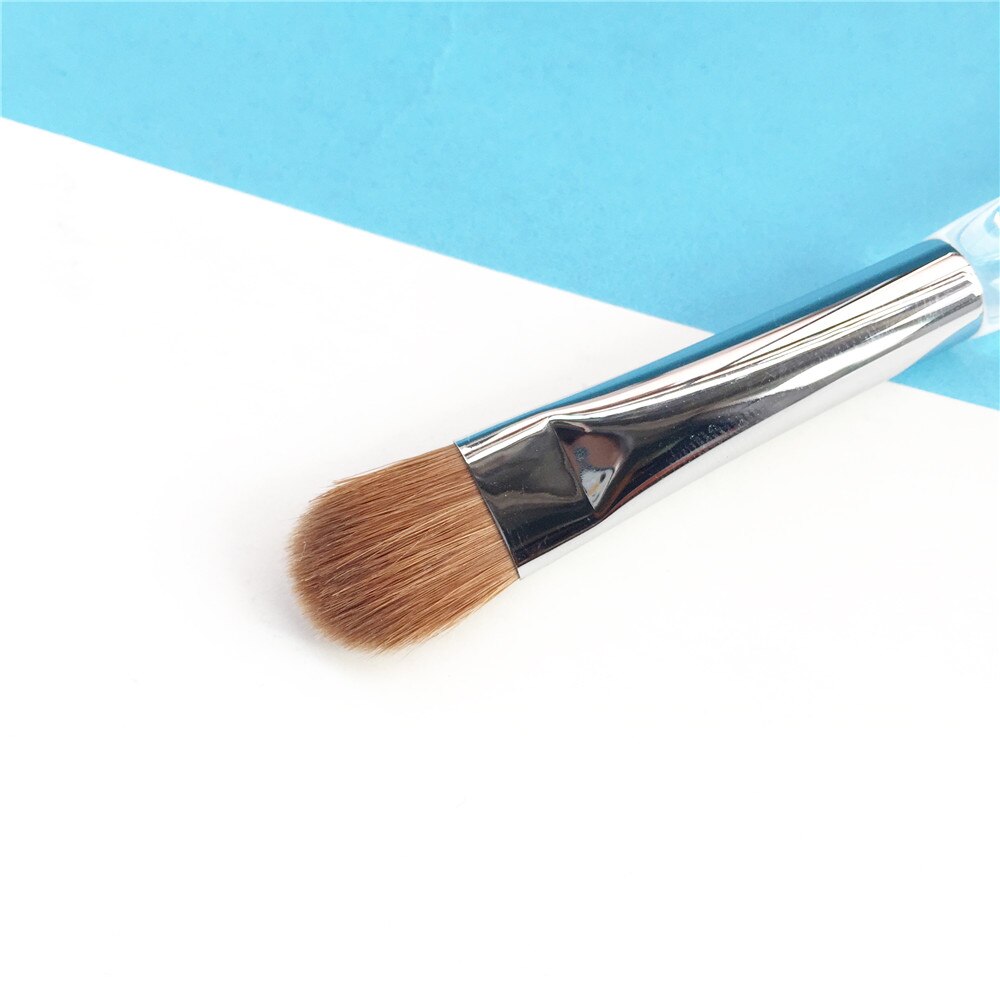 Brush 40 Medium Laydown Eyeshadow / Brush 66 Cream Blender Brush