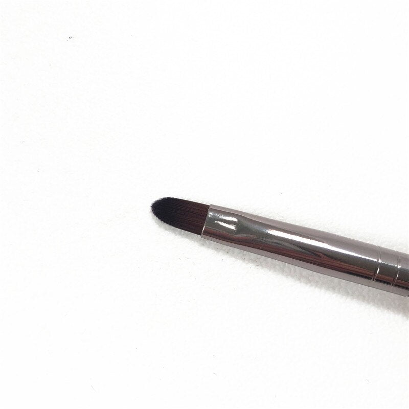 Retractable Lip Brush No.304