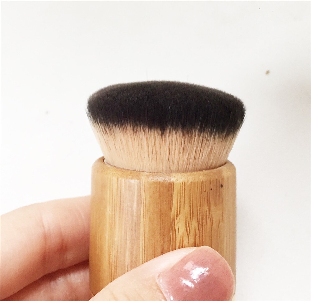 Airbuki Powder Foundation Brush - Portable Bamboo Density for Powder Blush & Foundation