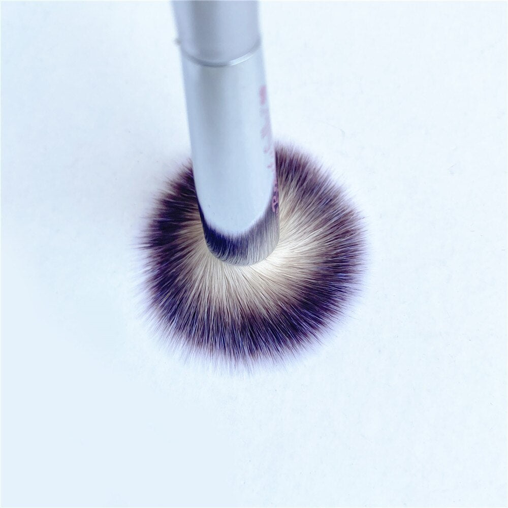 BLENDING CONCEALER BRUSH #203